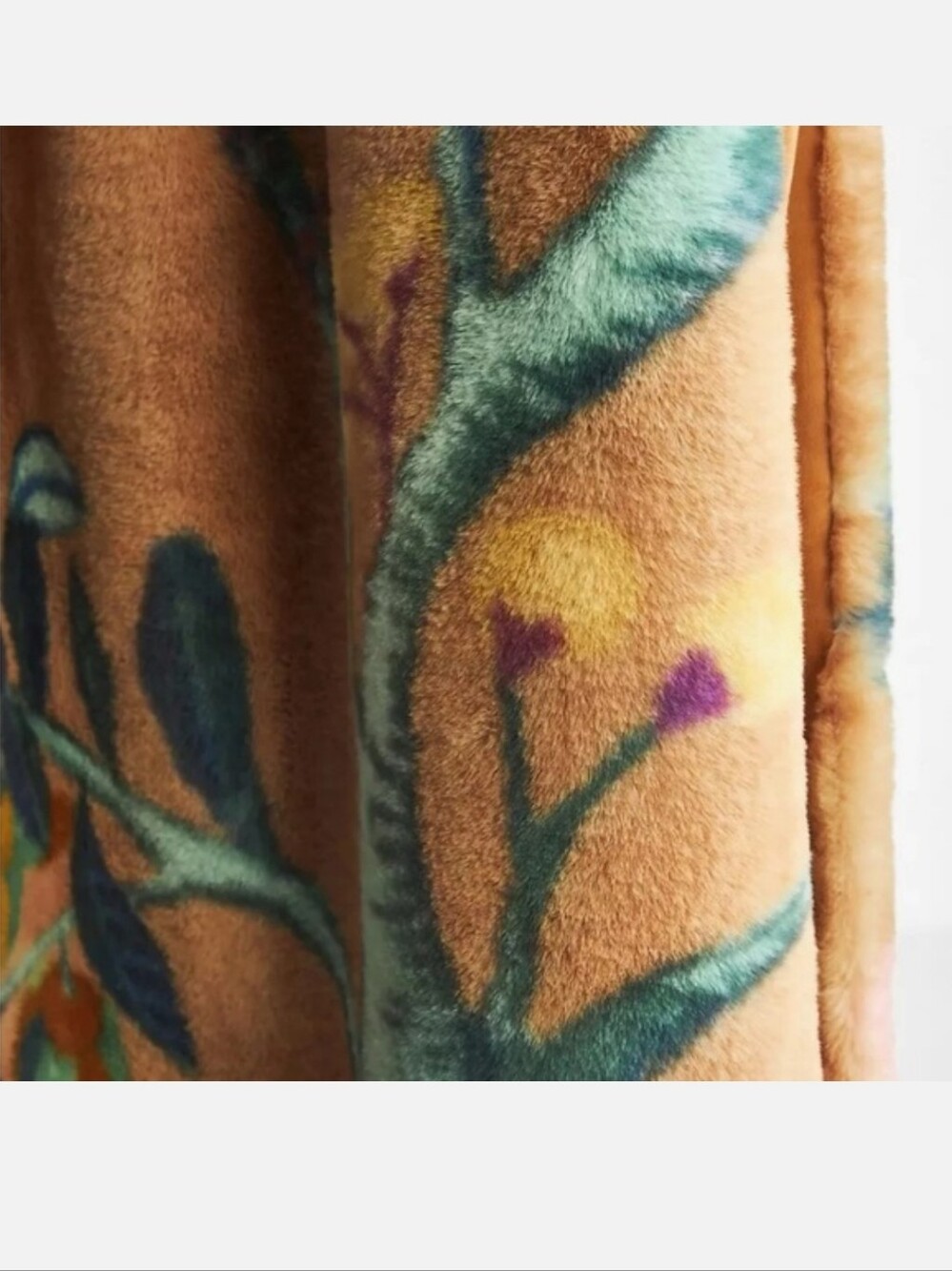 Anthropologie Sophie Printed Faux Fur Throw in Maize/Pailall - Picture 6 of 6